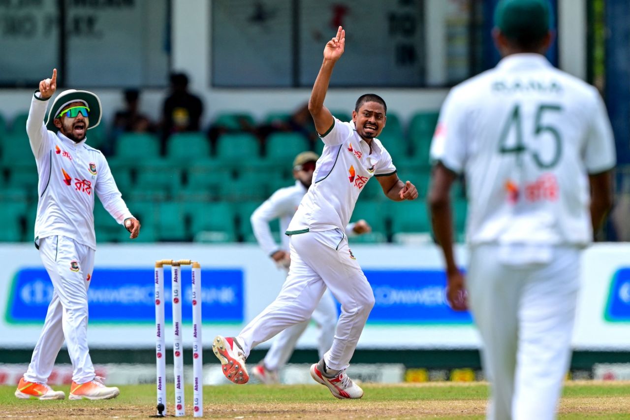 Taijul Islam celebrates after getting rid of Dhananjaya de Silva, Sri Lanka vs Bangladesh, 2nd Test, Colombo, 3rd day, June 27, 2025