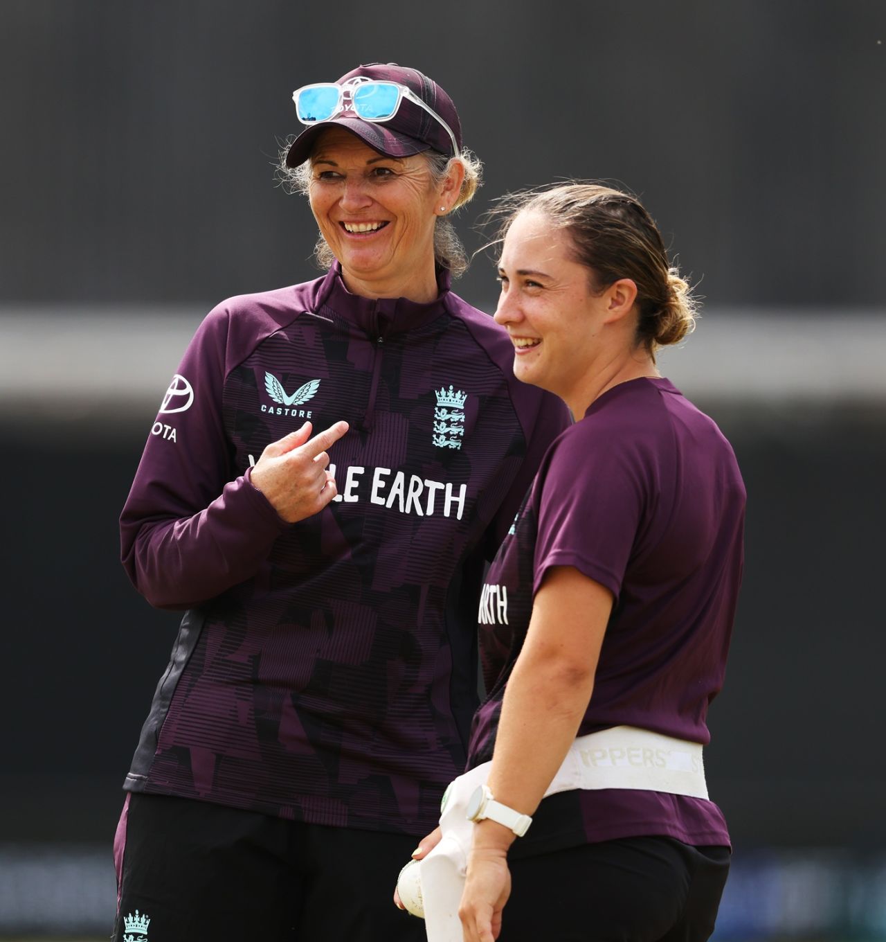 England head coach Charlotte Edwards and Alice Capsey spare time during training, Nottingham, June 27, 2025