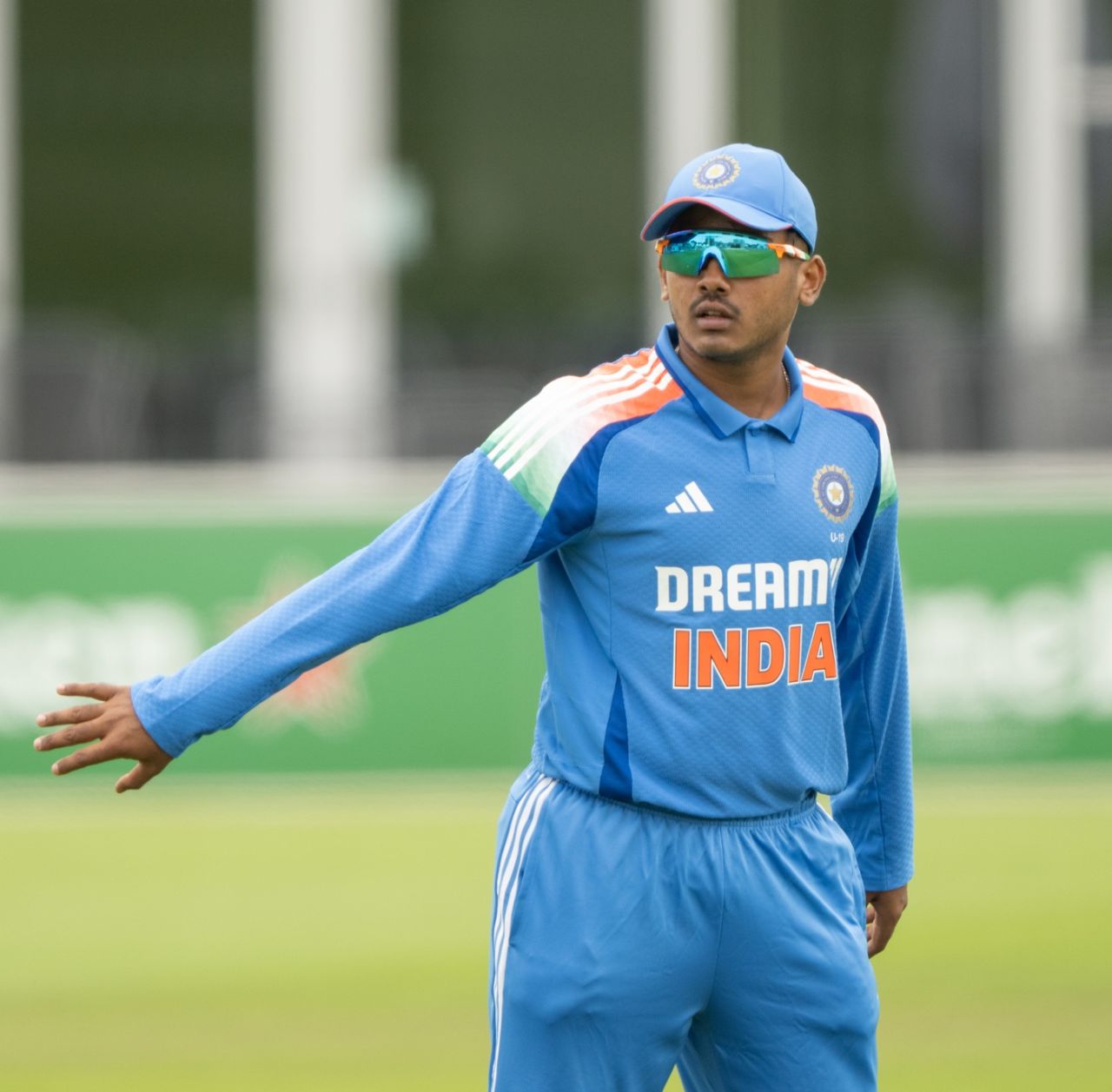 Ayush Mhatre adjusts the field, England U-19 vs India U-19, 1st Youth ODI, Hove, June 27, 2025