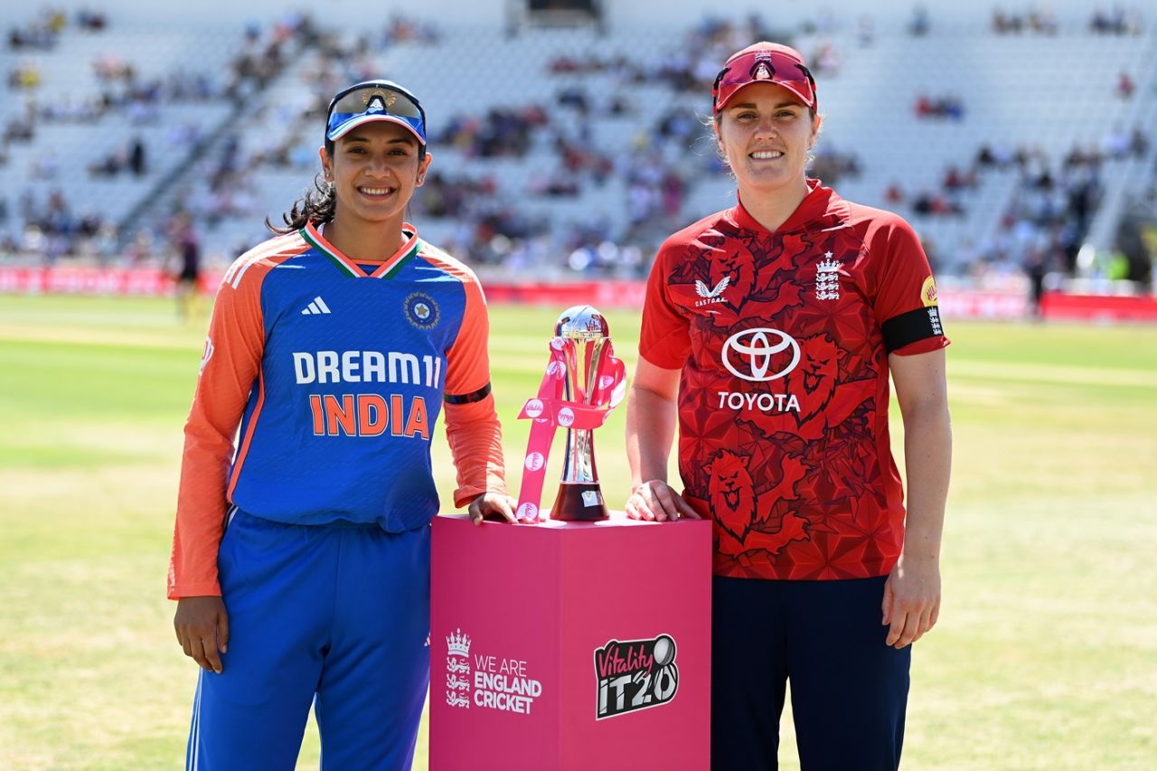 Smriti Mandhana and Nat Sciver-Brunt pose with the T20I series trophy, England vs India, 1st Women's T20I, Nottingham, June 28, 2025