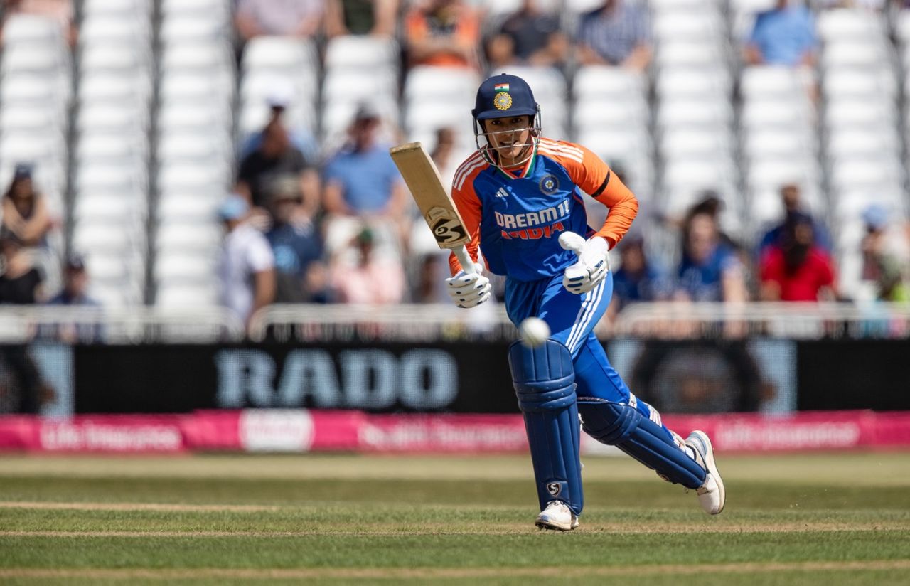 Smriti Mandhana pushes one through the off side, England vs India, 1st Women's T20I, Nottingham, June 28, 2025