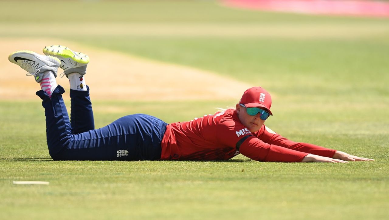 Sophie Ecclestone misfielded on the first ball of the game, England vs India, 1st Women's T20I, Nottingham, June 28, 2025