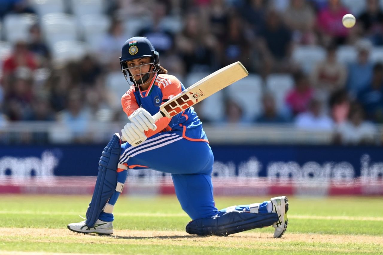 Harleen Deol swept Linsey Smith for three fours in an over, England vs India, 1st Women's T20I, Nottingham, June 28, 2025