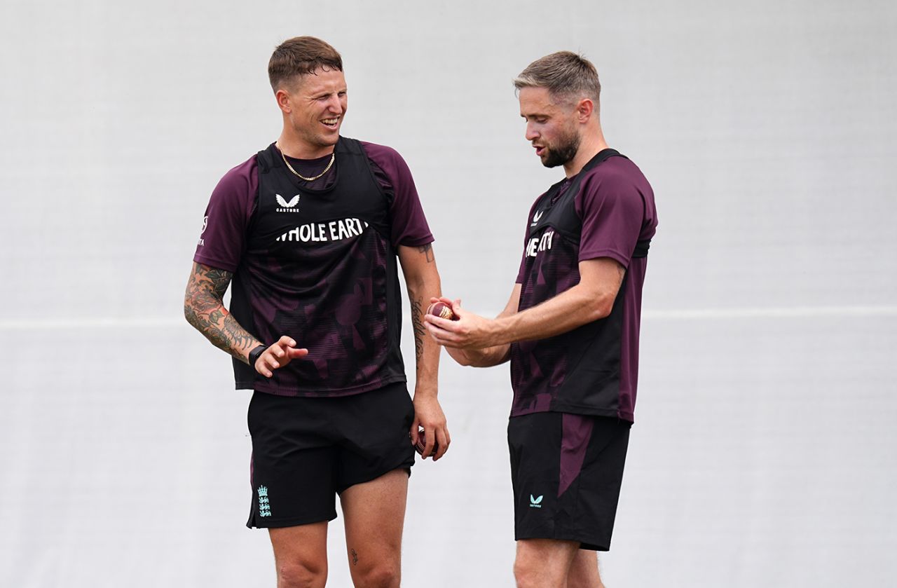 Brydon Carse and Chris Woakes talk shop, England vs India, Edgbaston, June 30, 2025