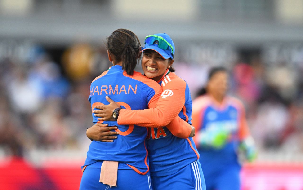 Harmanpreet Kaur celebrates the dismissal of Nat Sciver-Brunt, England vs India, 2nd women's T20I, Bristol, July 1, 2025