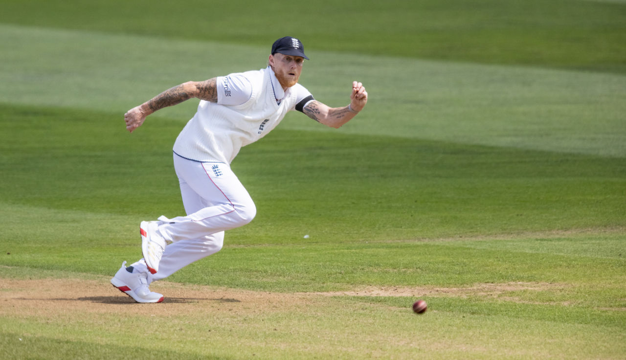Ben Stokes scrambles in the field, England vs India, 2nd Test, Birmingham, Day 2, July 2, 2025