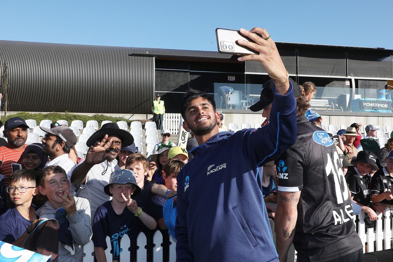 Adithya Ashok takes a selfie with fans, New Zealand vs Bangladesh, 2nd ODI, Nelson, December 20, 2023