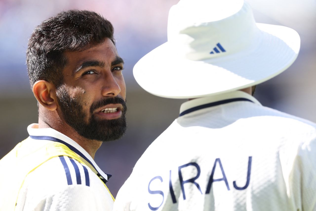 Jasprit Bumrah and Mohammed Siraj have a chat, England vs India, 2nd Test, Birmingham, 3rd day, July 4, 2025