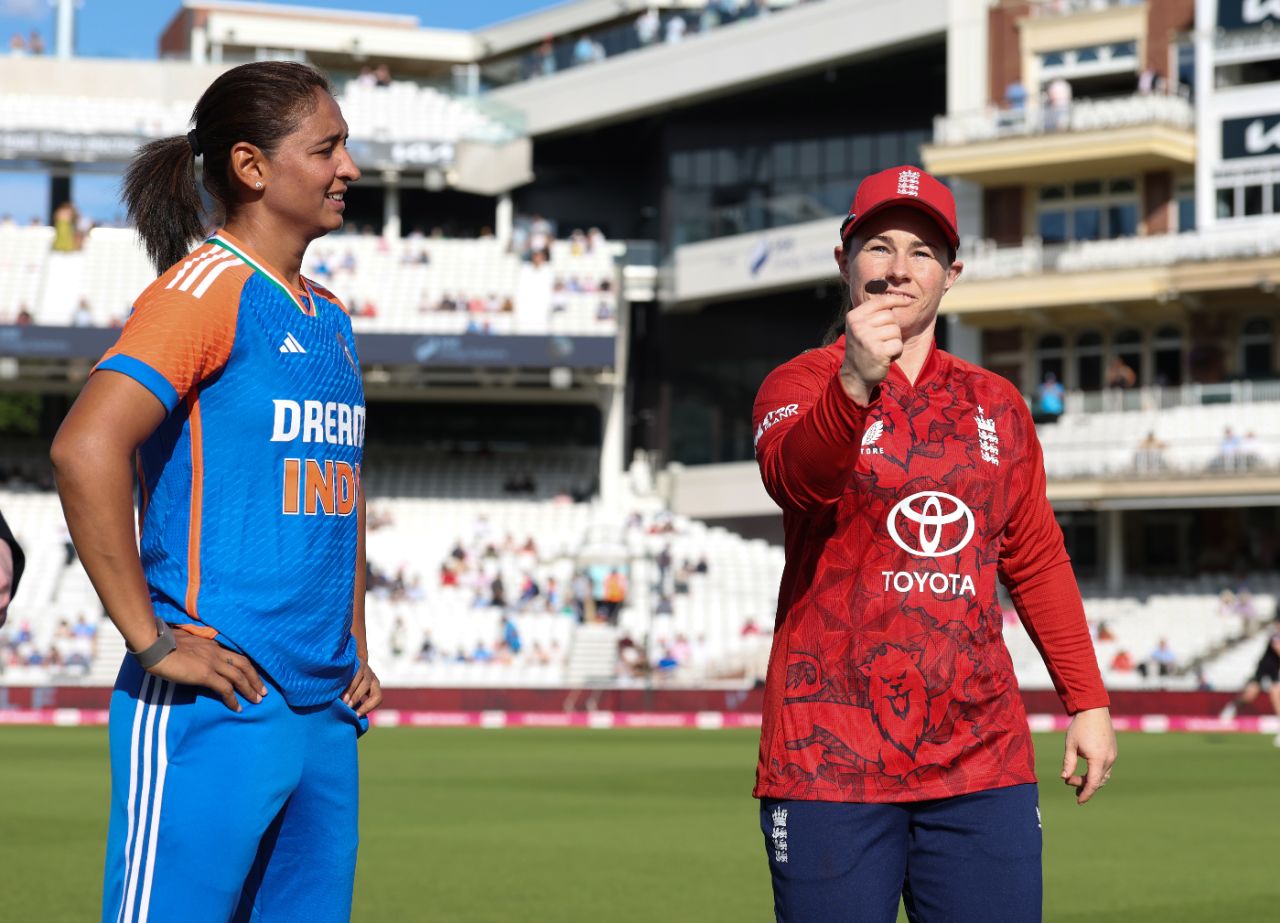 Tammy Beaumont tosses the coin in her first match as England captain, England vs India, 3rd women's T20I, The Oval, July 4, 2025