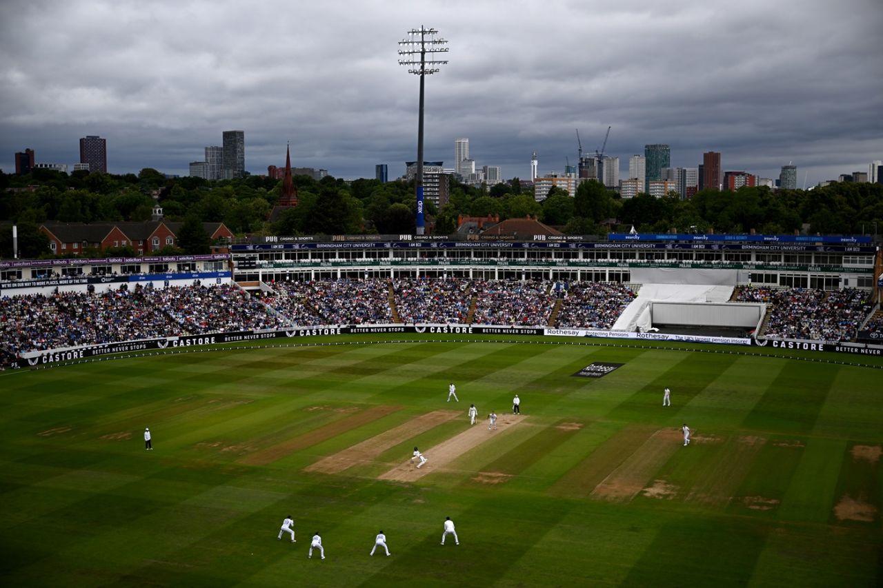 England and India battle under overcast skies in Birmingham, England vs India, 2nd Test, Birmingham, 4th day, July 5, 2025