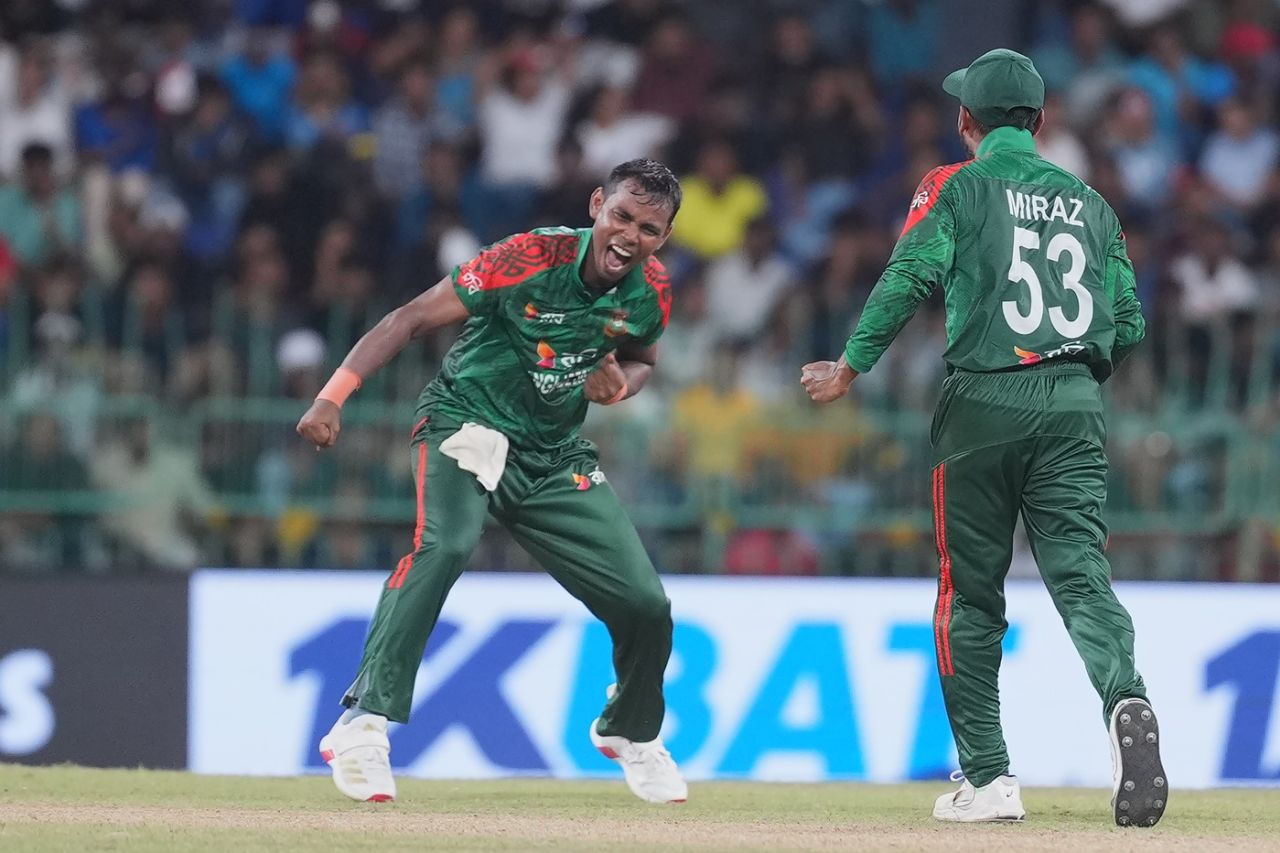 Tanvir Islam gets rid of Dunith Wellalage, Sri Lanka vs Bangladesh, 2nd ODI, Colombo, July 5, 2025