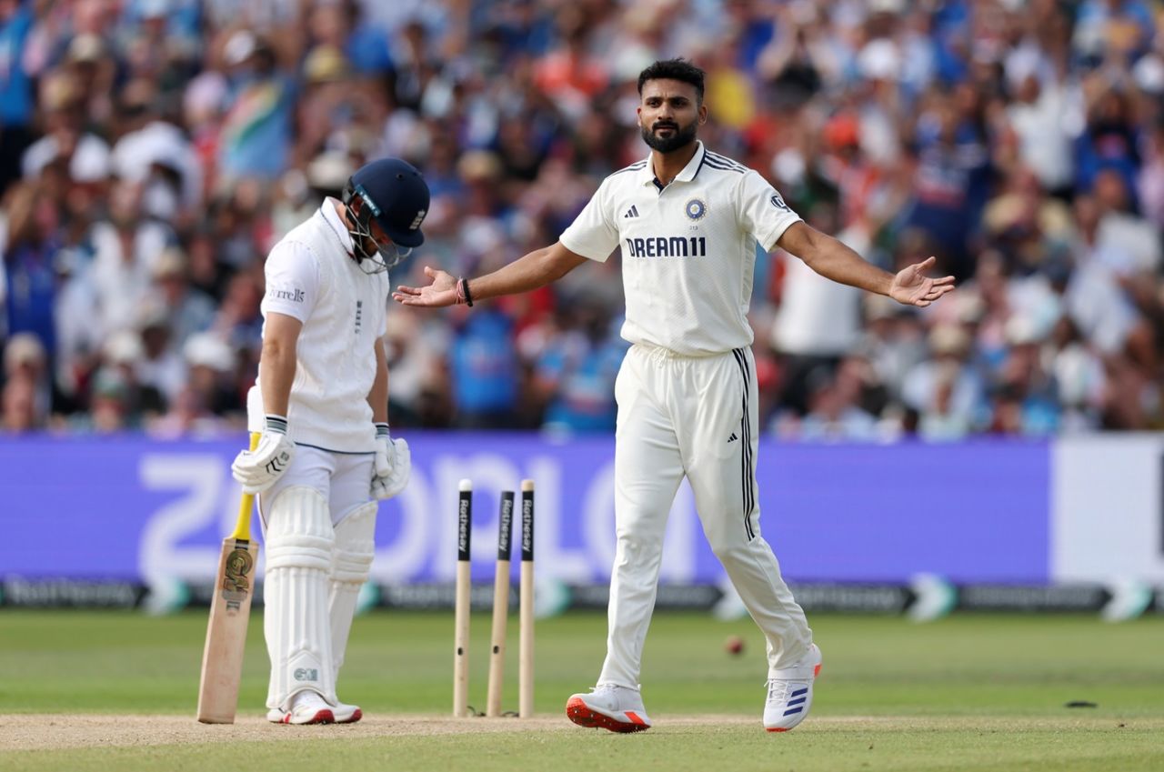 Akash Deep left Ben Duckett's stumps in a mess, England vs India, 2nd Test, Birmingham, 4th day, July 5, 2025