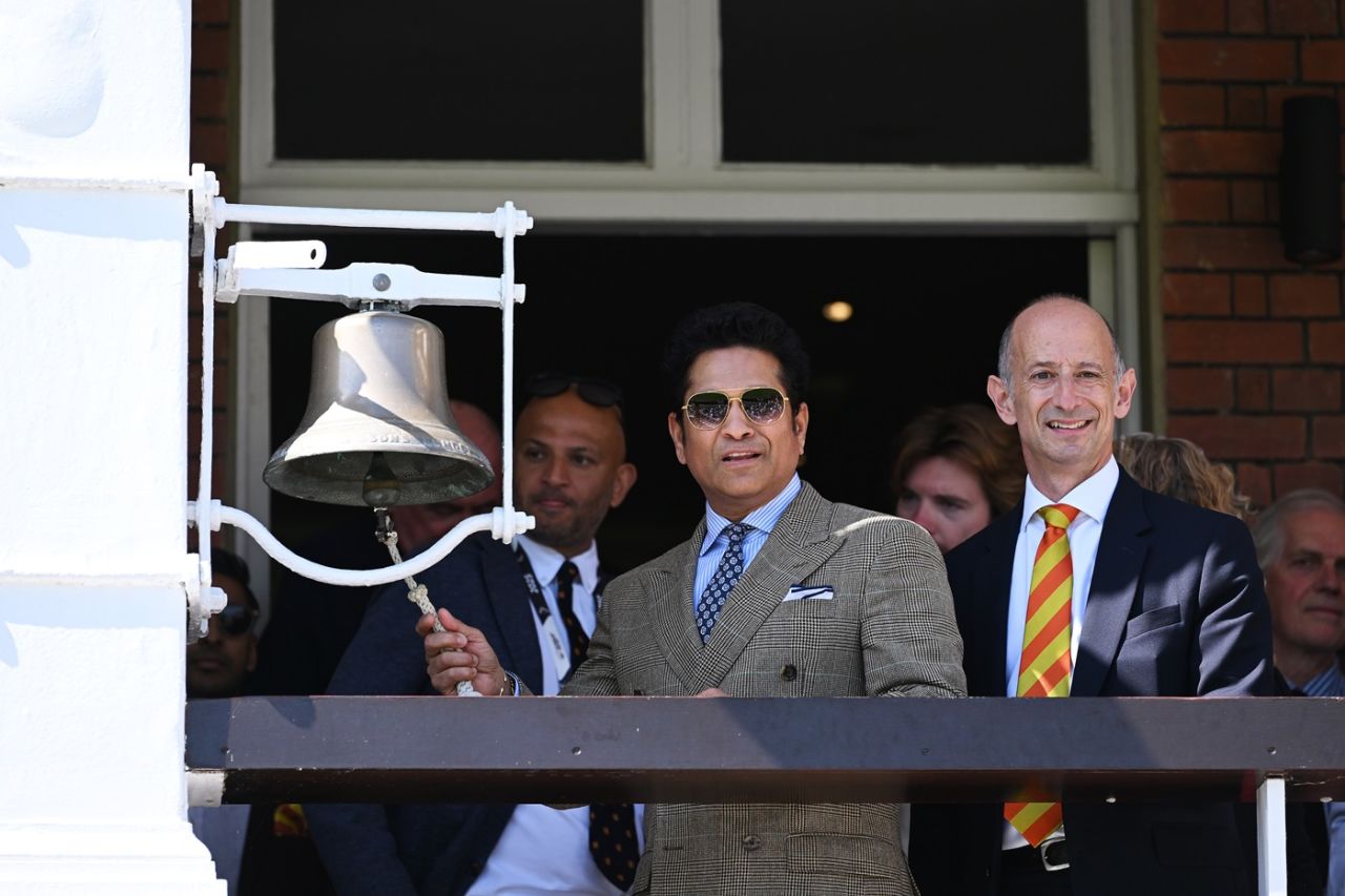 Sachin Tendulkar rings the bell at Lord's, England vs India, 3rd Test, 1st Day, London, July 10, 2025