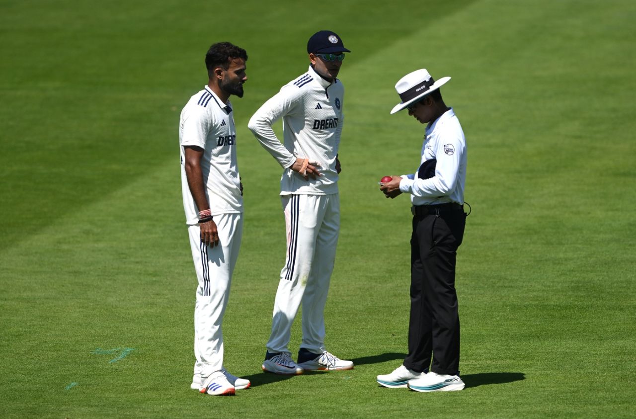 Shubman Gill kept the umpires busy for a change of ball, England vs India, 3rd Test, Lord's, London, 2nd day, July 11, 2025