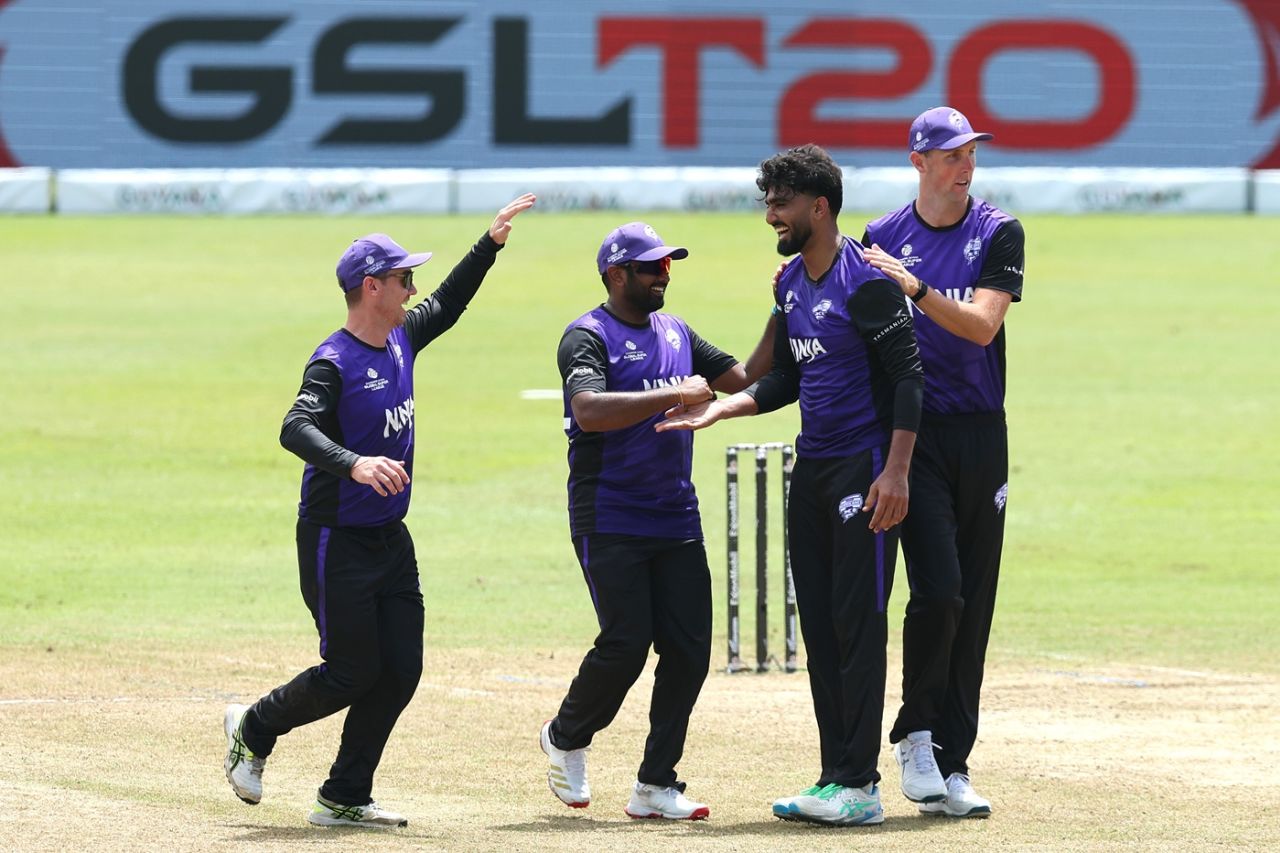 Usama Mir had figures of 4-0-15-3, Hobart Hurricanes vs Rangpur Riders, GSL 2025, Providence, July 13, 2025