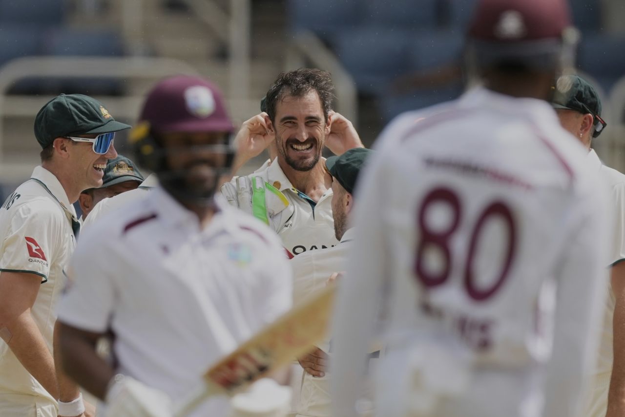 Starc's record-breaking five-wicket haul in 15 balls | sportzpoint.com