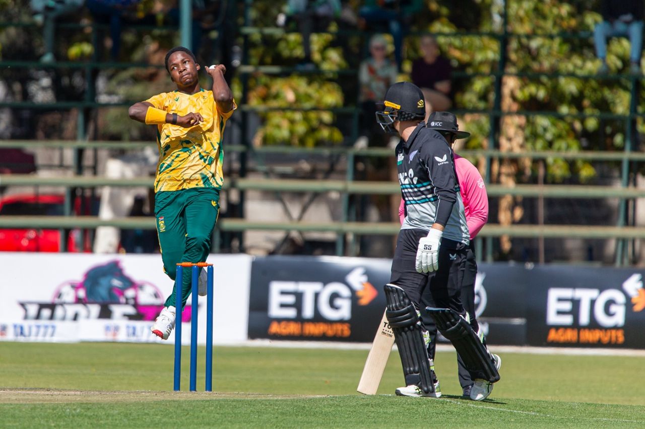 Kwena Maphaka bowls, New Zealand vs South Africa, Harare, July 16, 2025