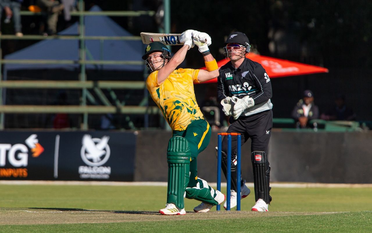 Dewald Brevis smokes a six, New Zealand vs South Africa, Harare, July 16, 2025
