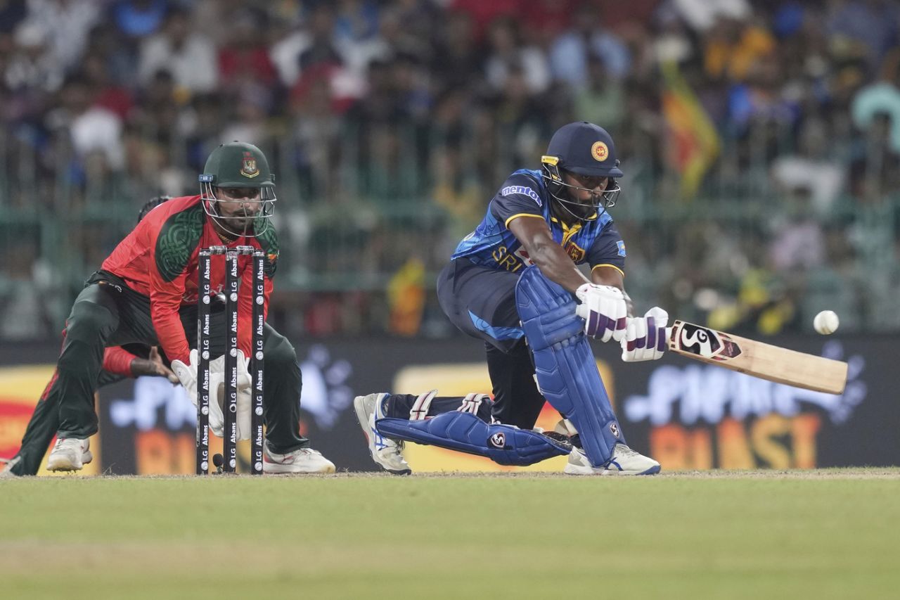 Kamindu Mendis plays a shot, Sri Lanka vs Bangladesh, 3rd T20I, Colombo (RPS), July 16, 2025