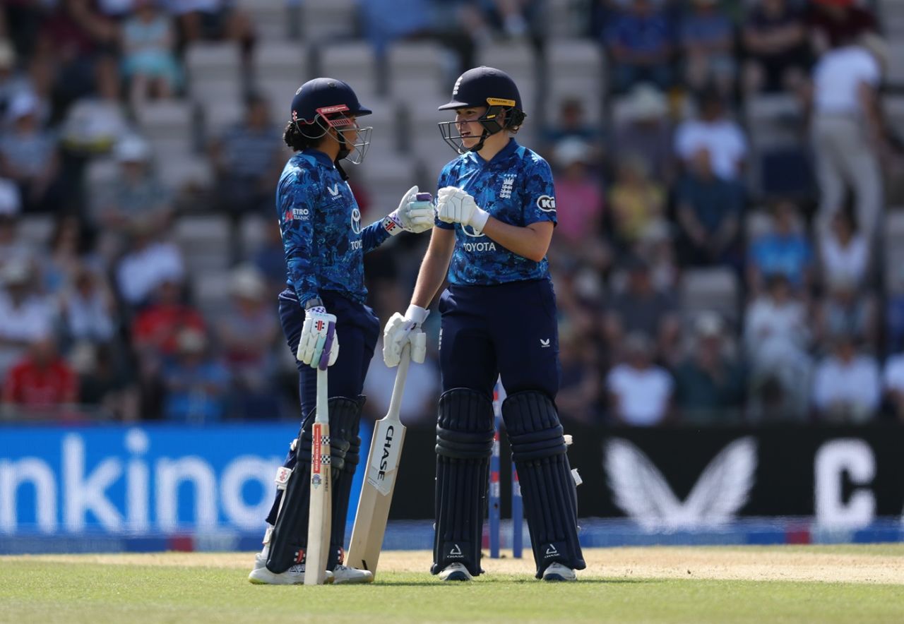 Sophia Dunkley and Alice Davidson-Richards put on a 106-run stand, England vs India, 1st women's ODI, Southampton, July 16, 2025