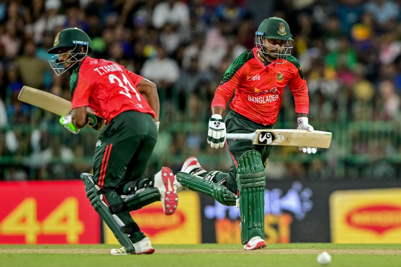 Litton Das and Tanzid Hasan run between the wickets, Sri Lanka vs Bangladesh, 3rd T20I, Colombo (RPS), July 16, 2025