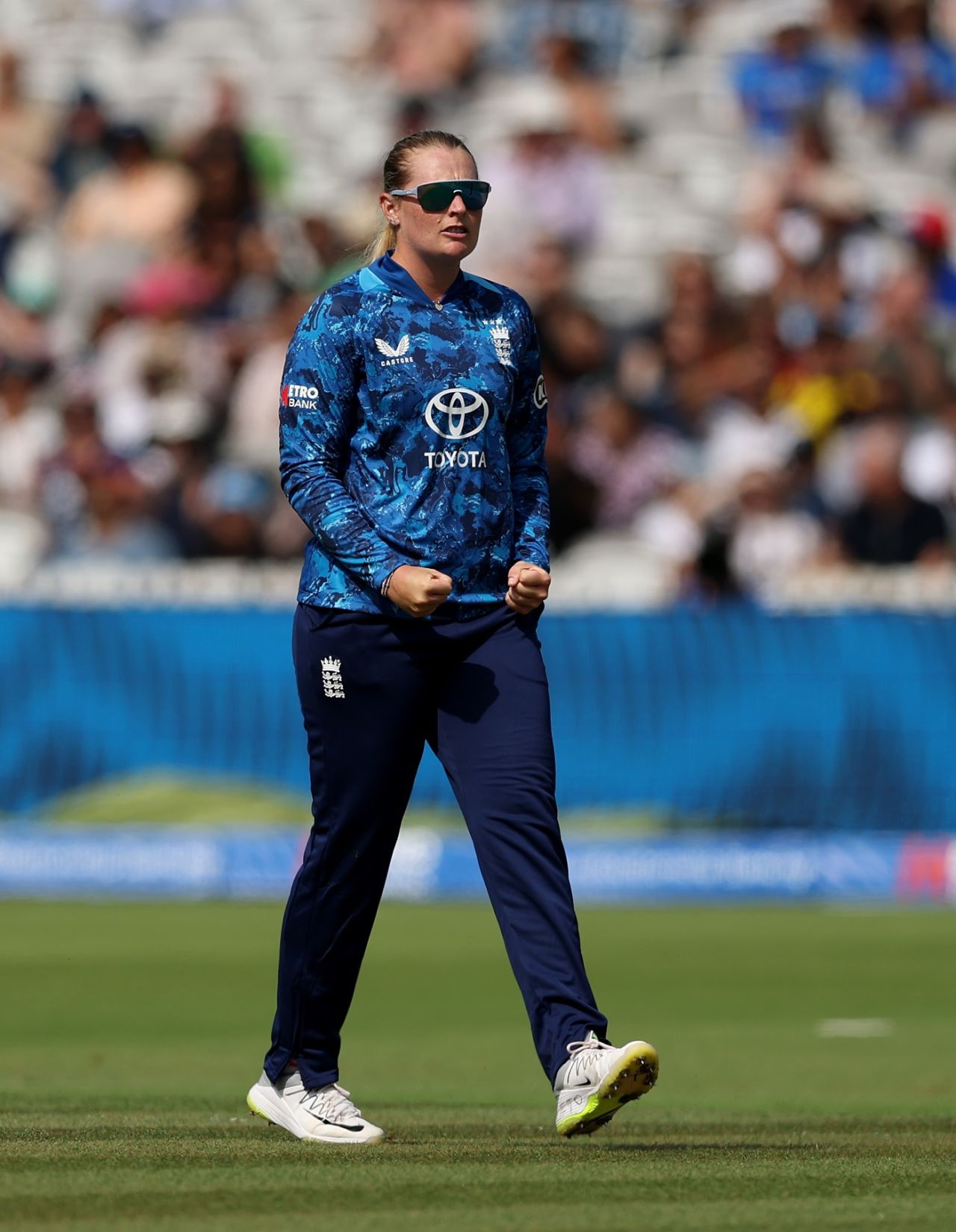 Sophie Ecclestone is pumped up after getting rid of Harmanpreet Kaur, England vs India, 2nd women's ODI, Lord's, London, July 19, 2025