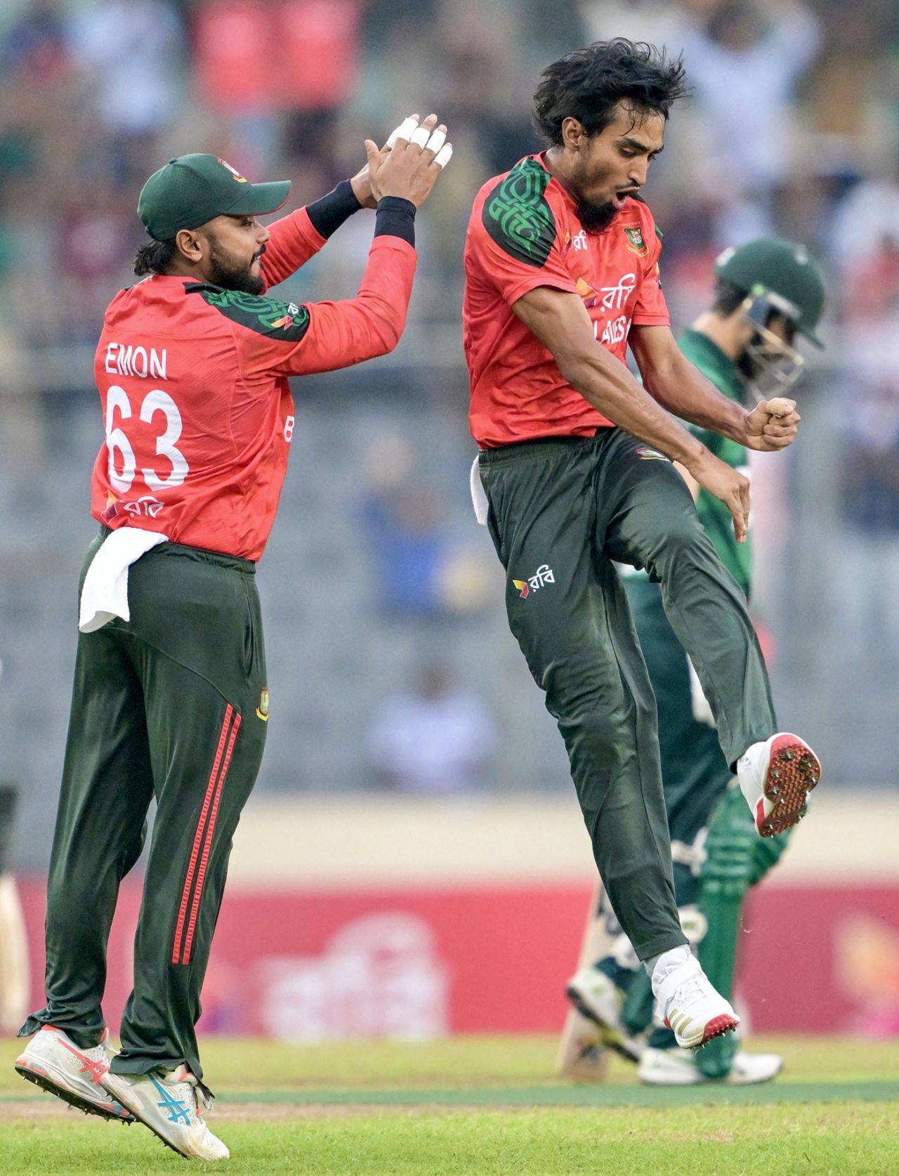 Tanzim Hasan Shakib is overjoyed after dismissing Salman Agha, Bangladesh vs Pakistan, 1st T20I, Mirpur, July 20, 2025