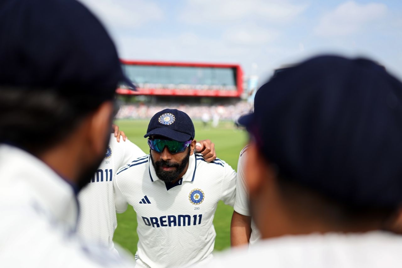 Jasprit Bumrah leads the pep talk, England vs India, 4th Test, 3rd Day, Manchester, July 25, 2025 