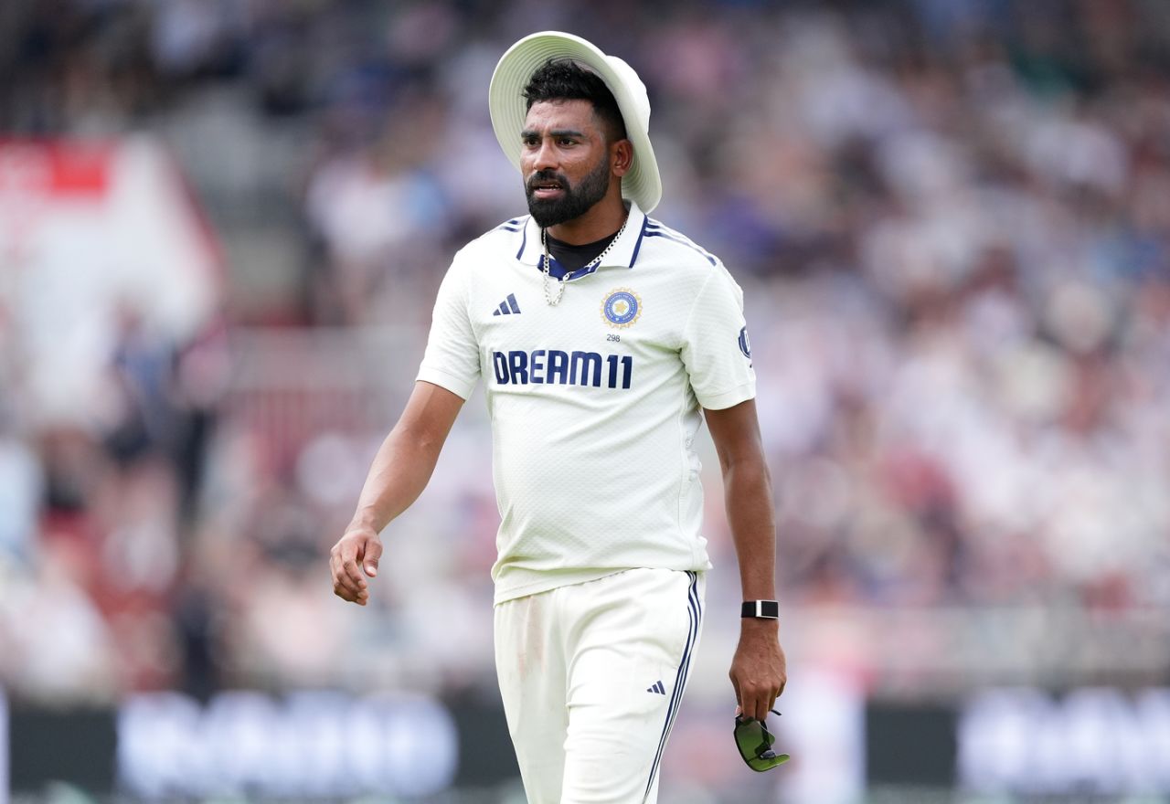 Mohammed Siraj walked off the field, England vs India, 4th Test, Manchester, 3rd day, July 25, 2025