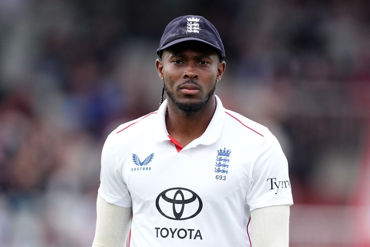 How many overs will Jofra Archer bowl in the final session? England vs India, 4th Test, Manchester, 4th day, July 26, 2025