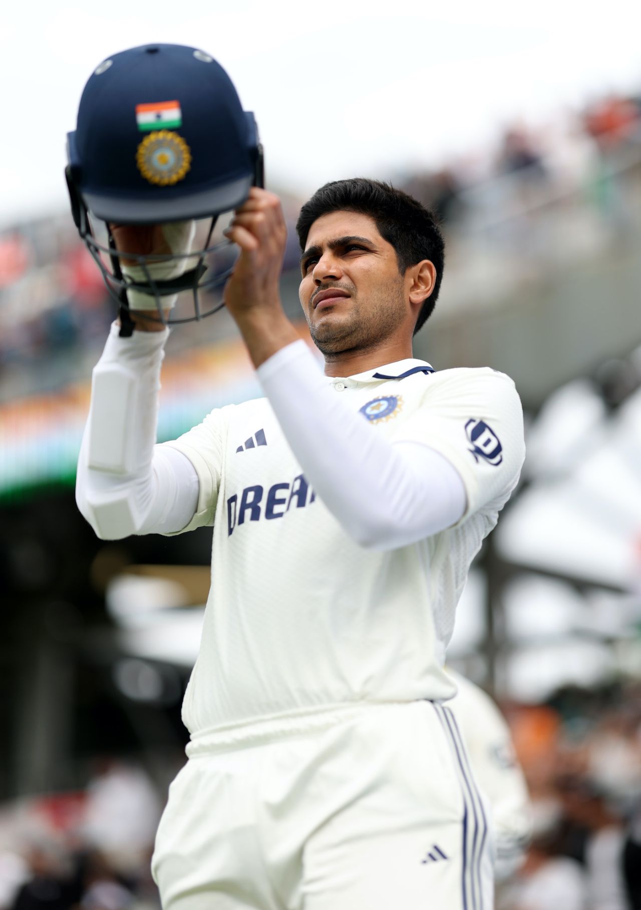 Shubman Gill prepares for the final session, England vs India, 4th Test, Manchester, 4th day, July 26, 2025