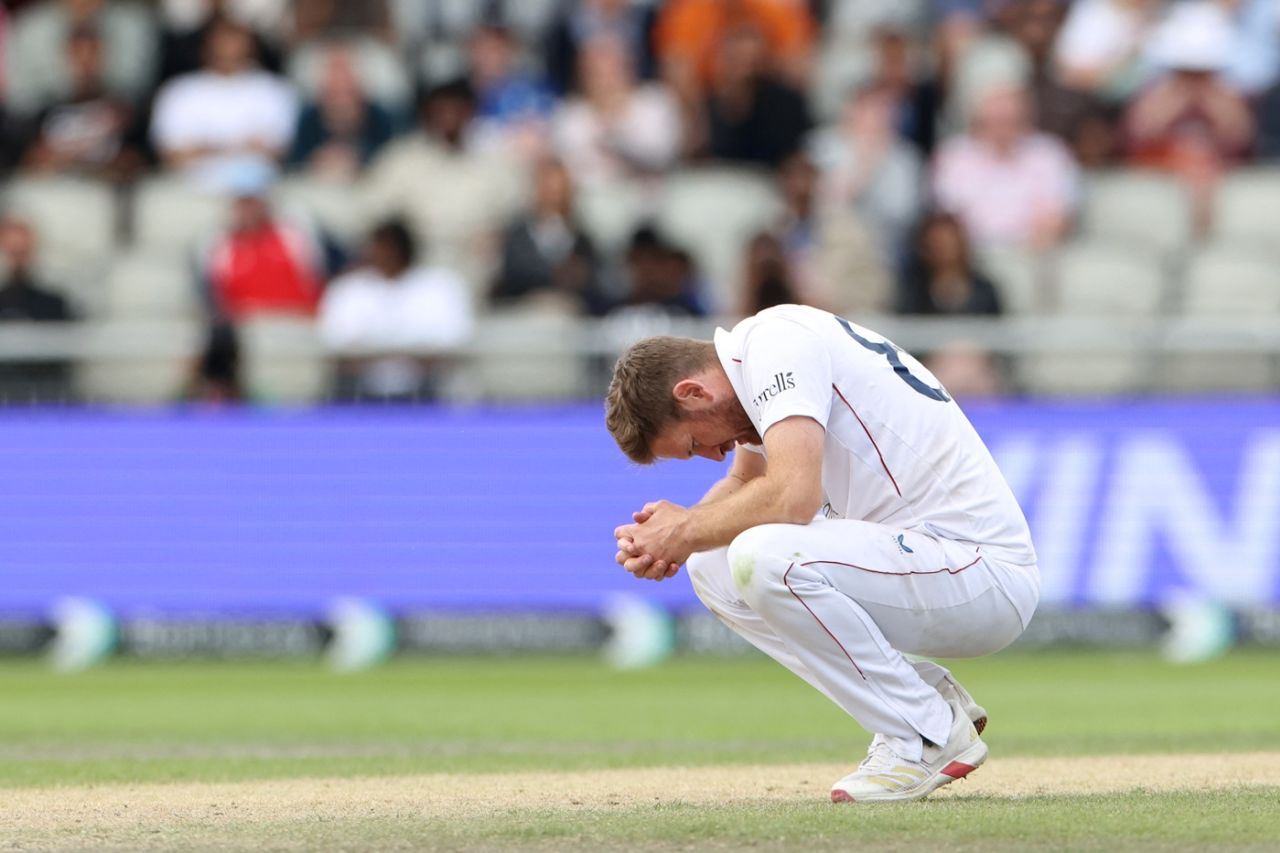 Liam Dawson was frustrated by an unsuccessful appeal, England vs India, 4th Test, Manchester, 5th day, July 27, 2025