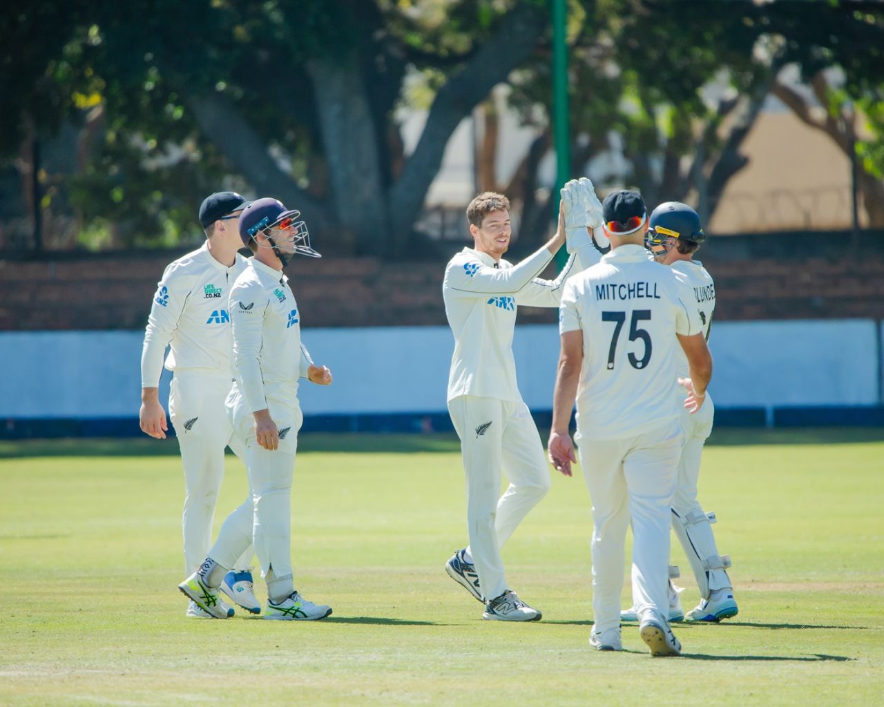 Mitchell Santner celebrates a wicket, Zimbabwe vs New Zealand, 1st Test, 3rd day, Bulawayo, August 1, 2025