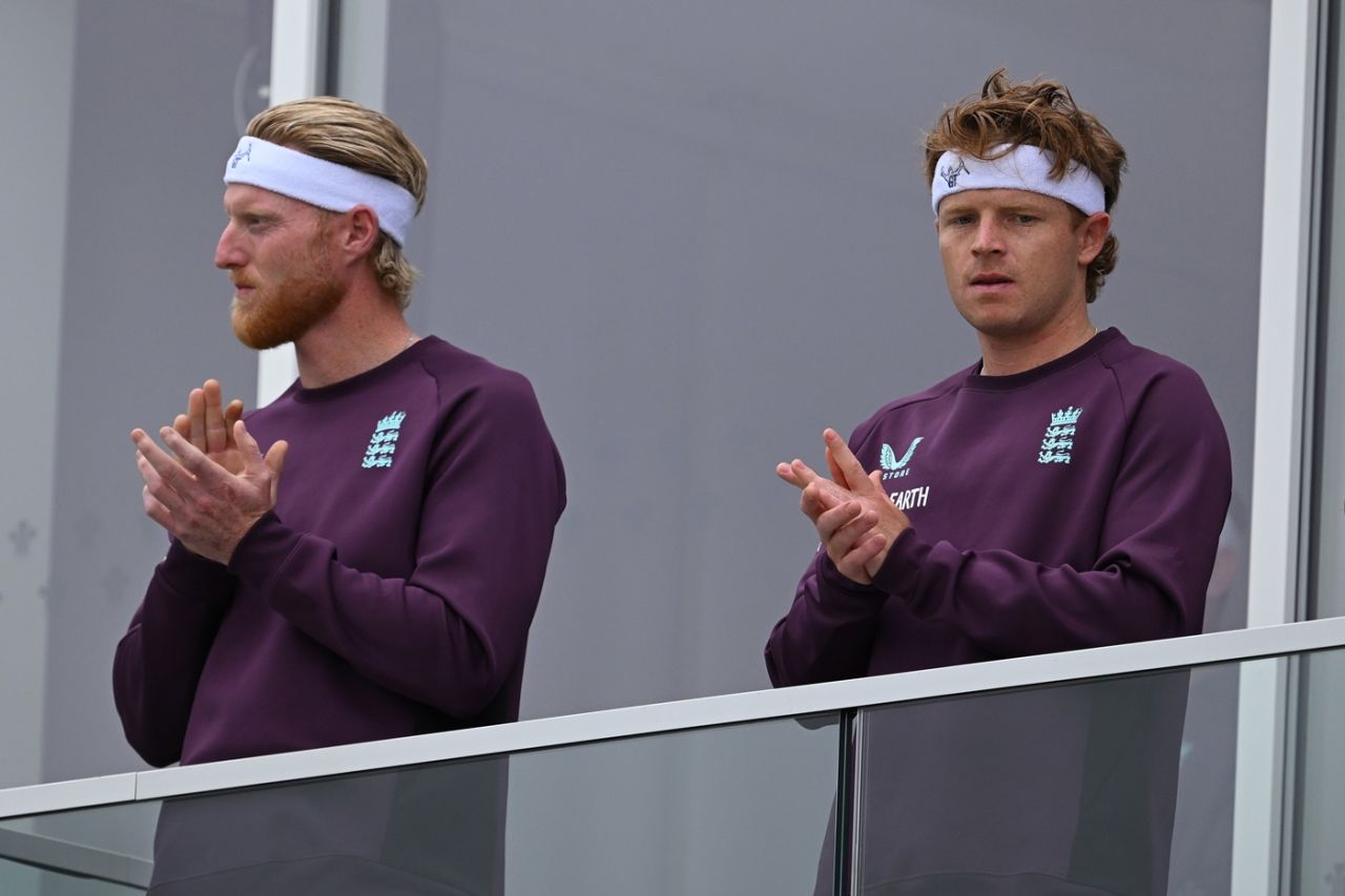 Ben Stokes and Ollie Pope take part in a minute's applause for Graham Thorpe, England vs India, 5th Test, 2nd day, The Oval, August 1, 2025