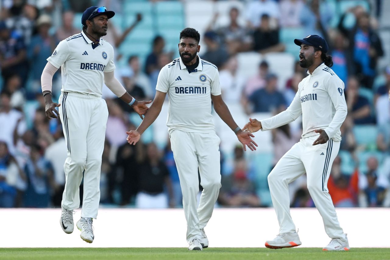 Sai Sudharsan, Mohammed Siraj and KL Rahul celebrate Crawley's wicket, England vs India, 5th Test, 3rd Day, The Oval, August 2, 2025