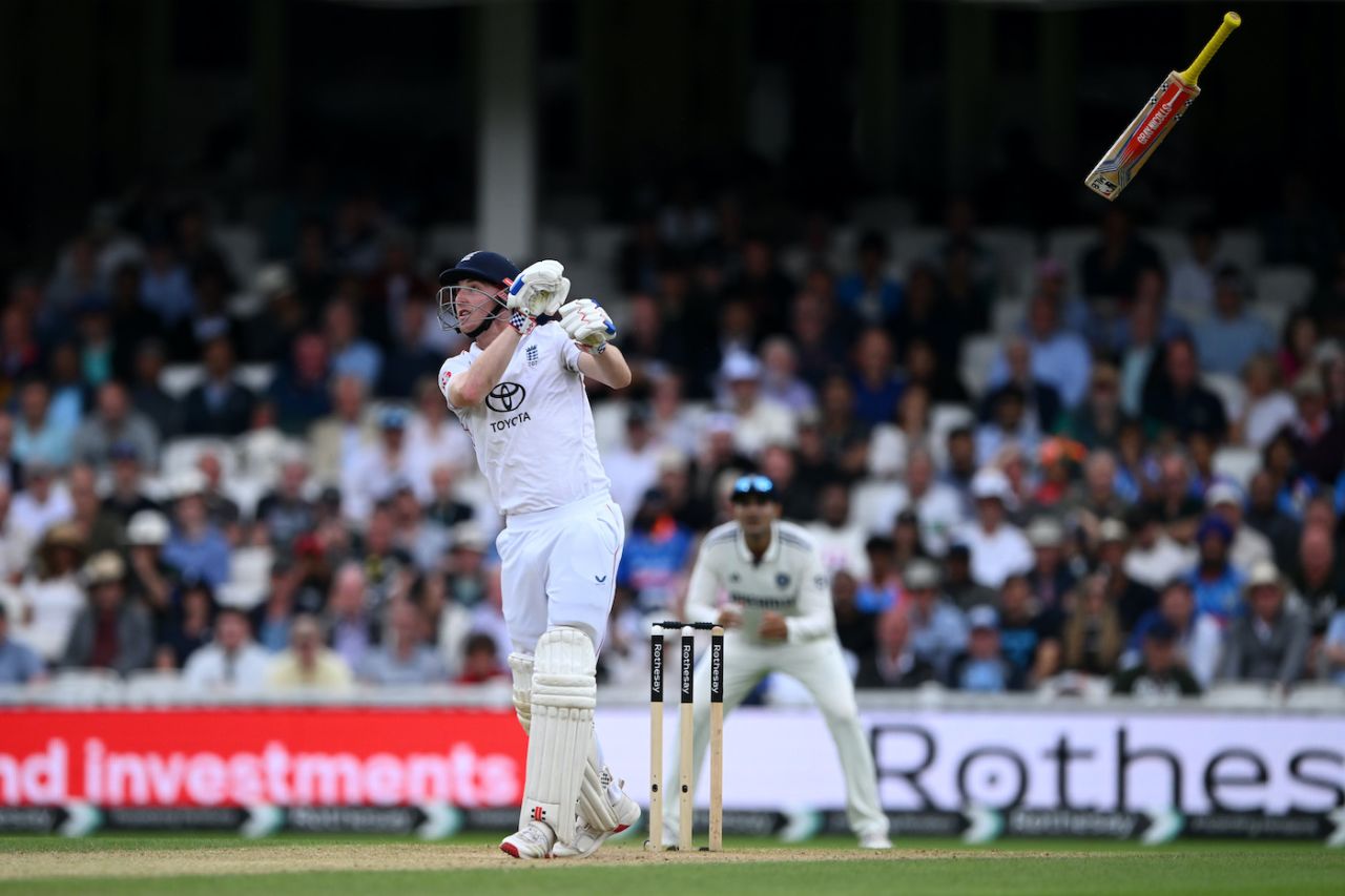 Harry Brook holed out to cover and his bat finished at backward square leg, England vs India, 5th Test, The Oval, 4th day, August 3, 2025