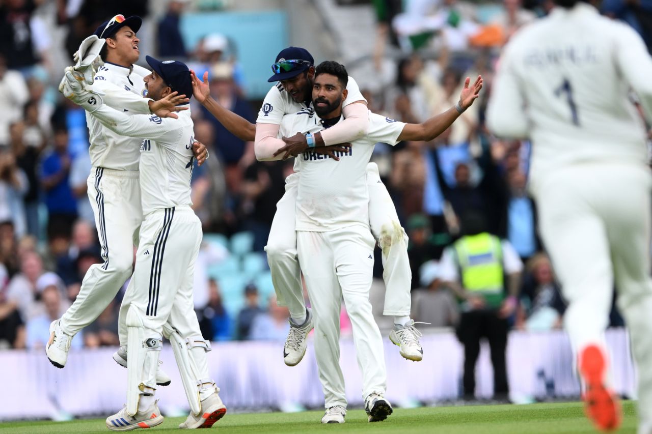 Mohammed Siraj soaks it in after claiming the final wicket, England vs India, 5th Test, 5th day, The Oval, August 4, 2025