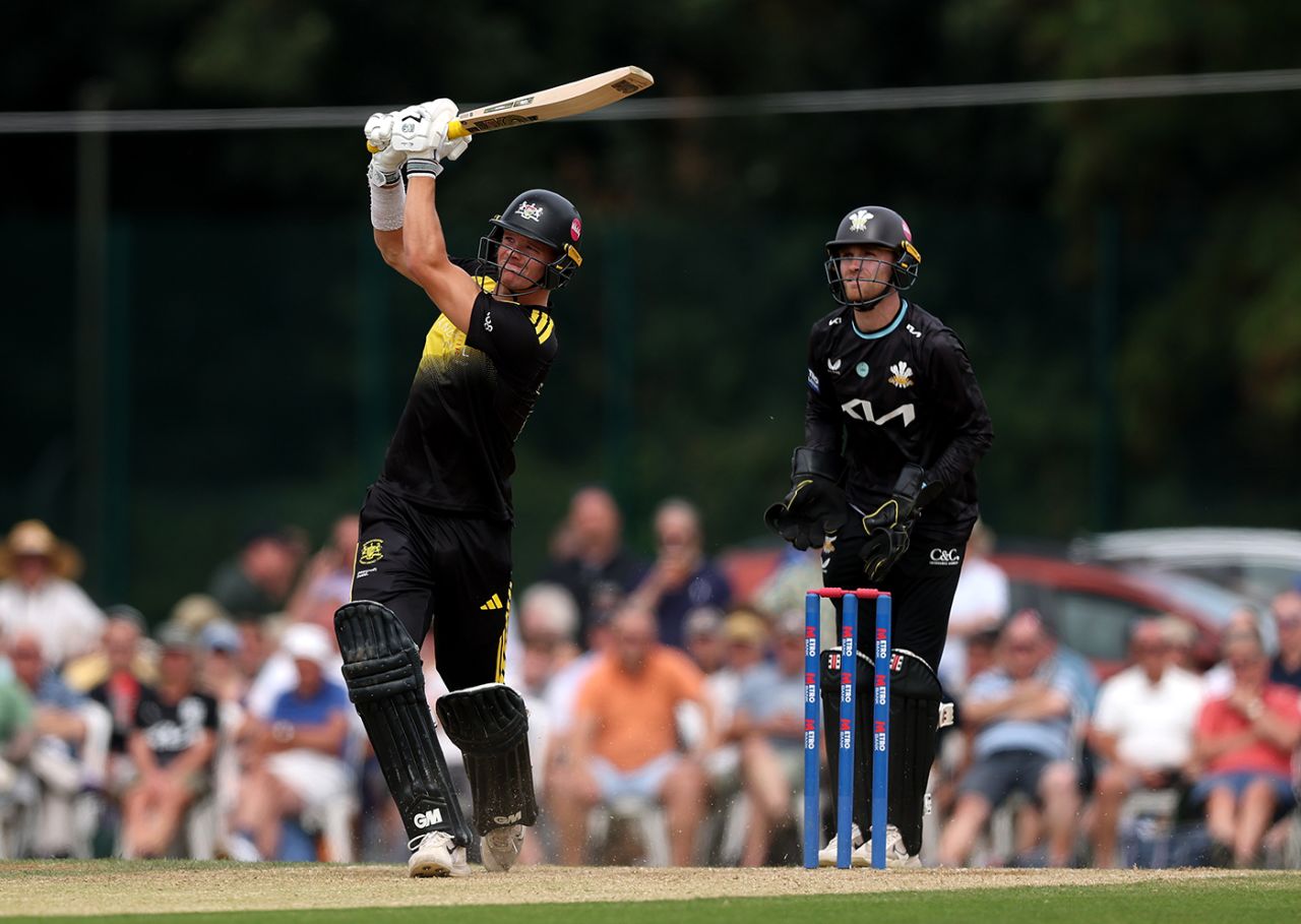Ben Charlesworth hits over the top, Surrey vs Gloucestershire, Guildford, Metro Bank One Day Cup, August 8, 2025