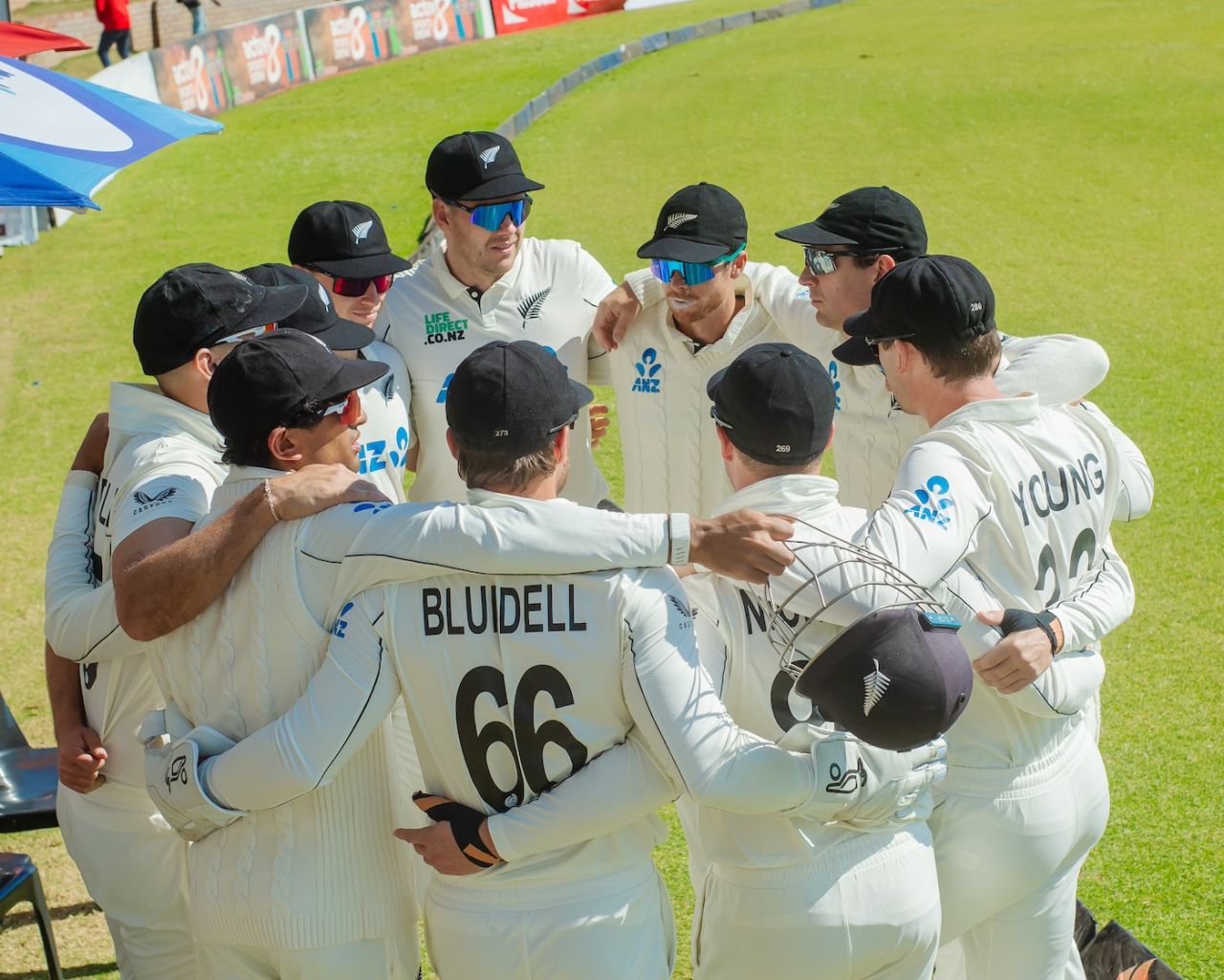 The New Zealand players get into a huddle, Zimbabwe vs New Zealand, 2nd Test, Bulawayo, 3rd day, August 9, 2025