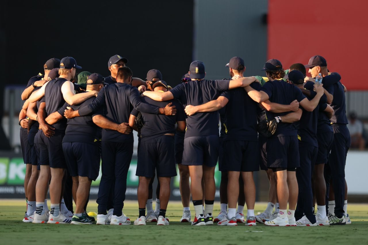 The South Africans get into a huddle before the game, Australia vs South Africa, 2nd T20I, Darwin, August 12, 2025