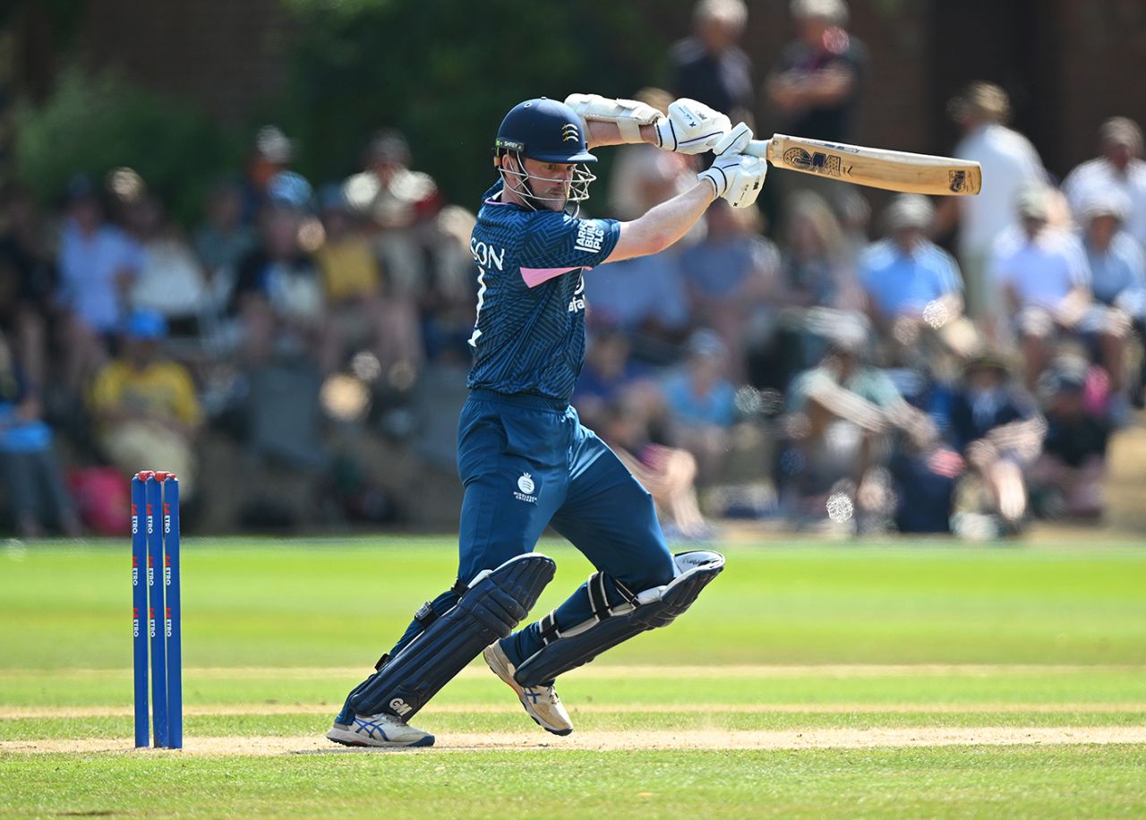 Sam Robson steers into the off side, Warwickshire vs Middlesex, Metro Bank One-Day Cup, Rugby, August 15, 2025