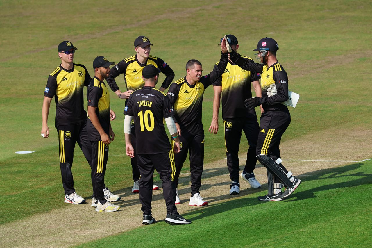 Graeme van Buuren celebrates with team-mates after taking the wicket of Eddie Byrom, Metro Bank One Day Cup, Gloucestershire vs Glamorgan, Bristol, August 15, 2025