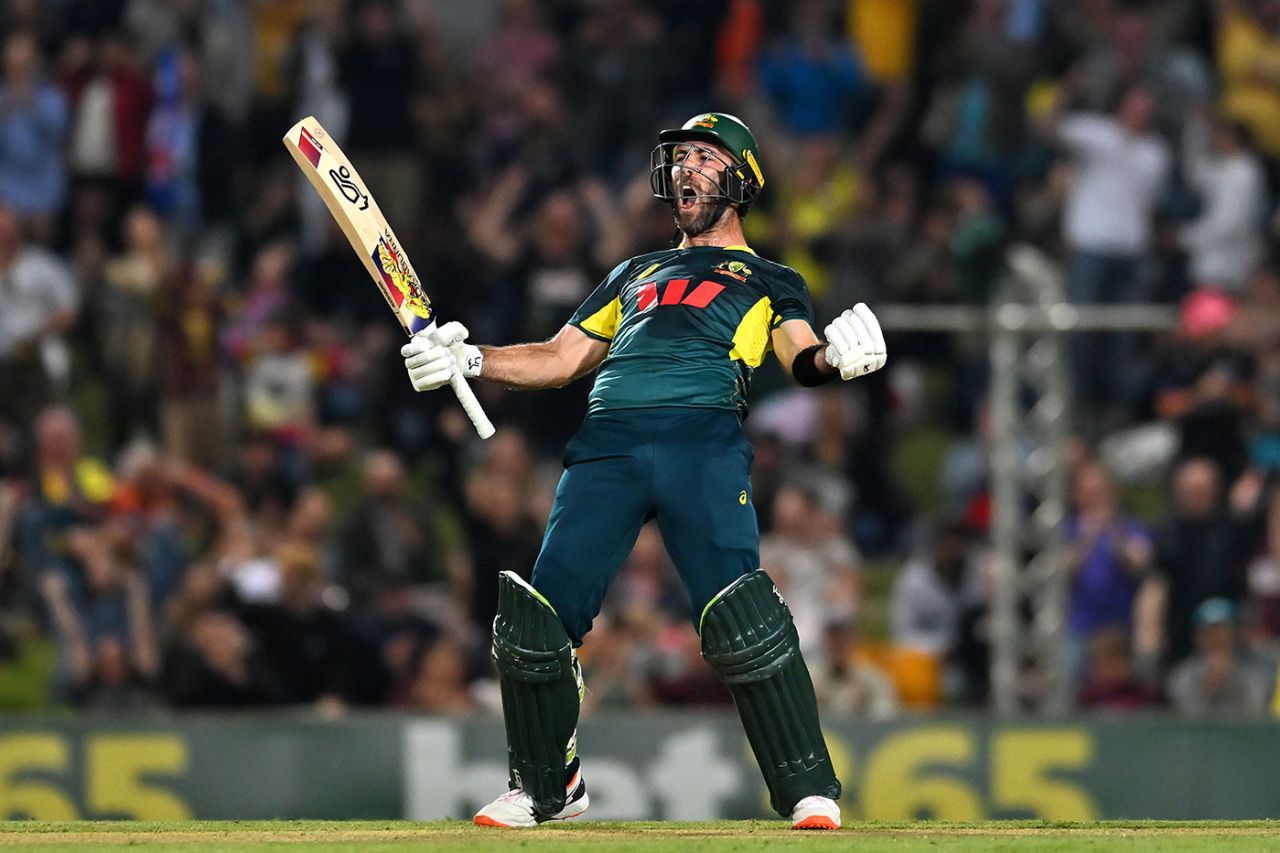 Glenn Maxwell celebrates the winning moment, Australia vs South Africa, 3rd T20I, Cairns, August 16, 2025