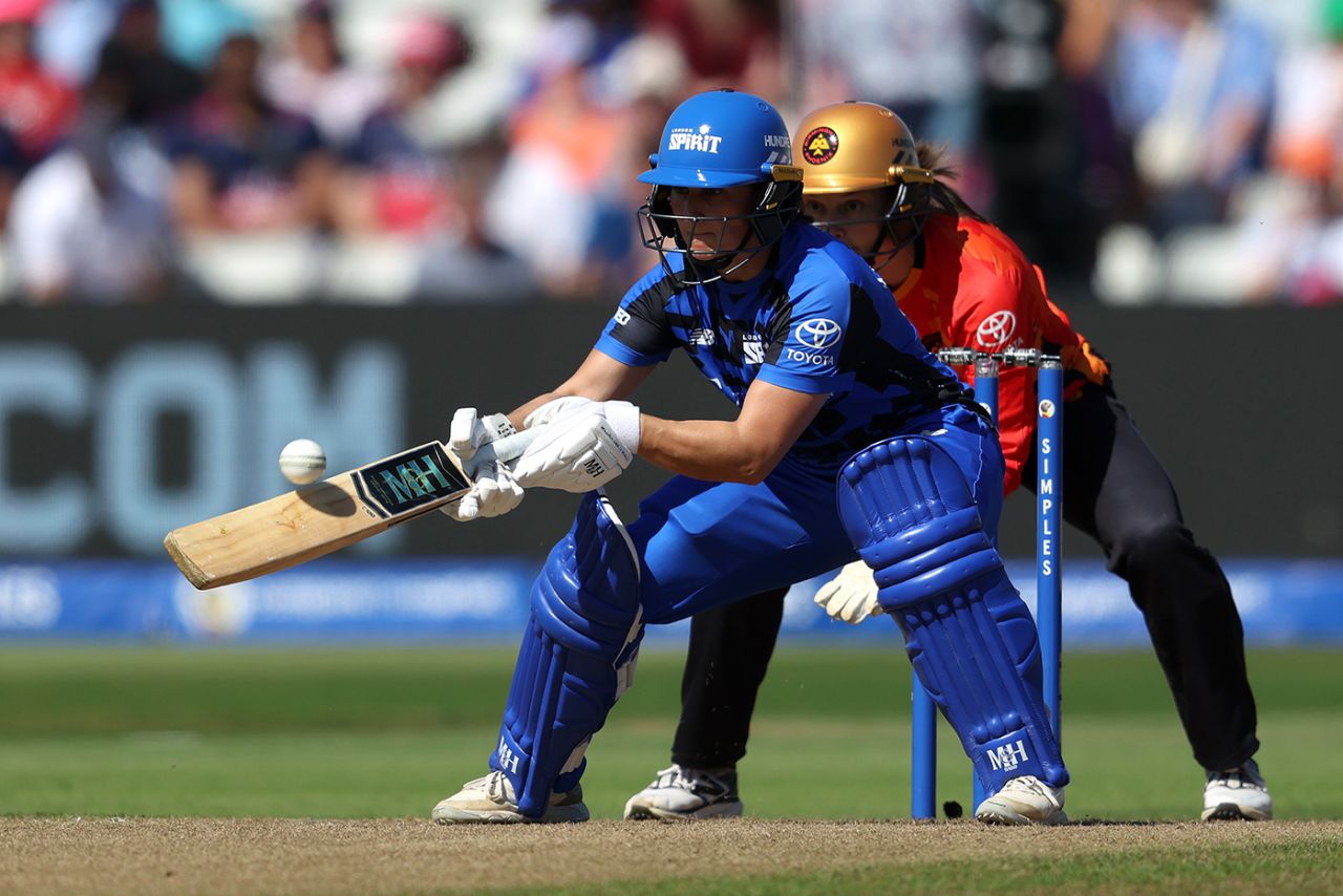 Kira Chathli gets low to scoop, Birmingham Phoenix vs London Spirit, Women's Hundred, Edgbaston, August 17, 2025