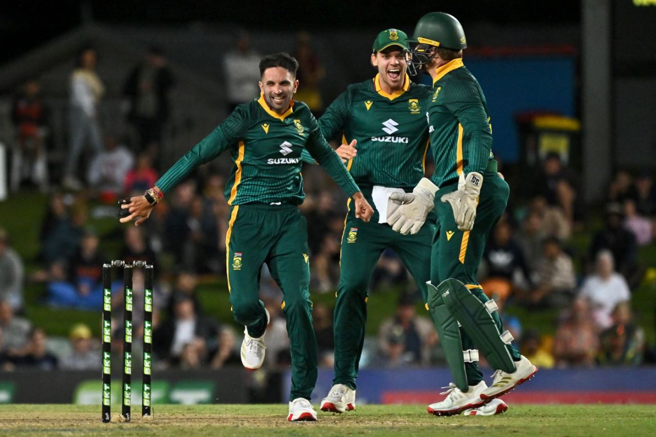 Keshav Maharaj took a career-best 5 for 33, Australia vs South Africa, 1st ODI, Cairns, August 19, 2025