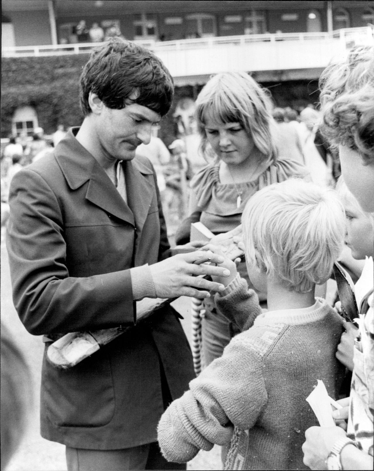 Alan Knott signs autographs during a rain interruption, WSC World vs WSC Australia, World Series Cricket Country Cup, Lismore, January 18, 1978