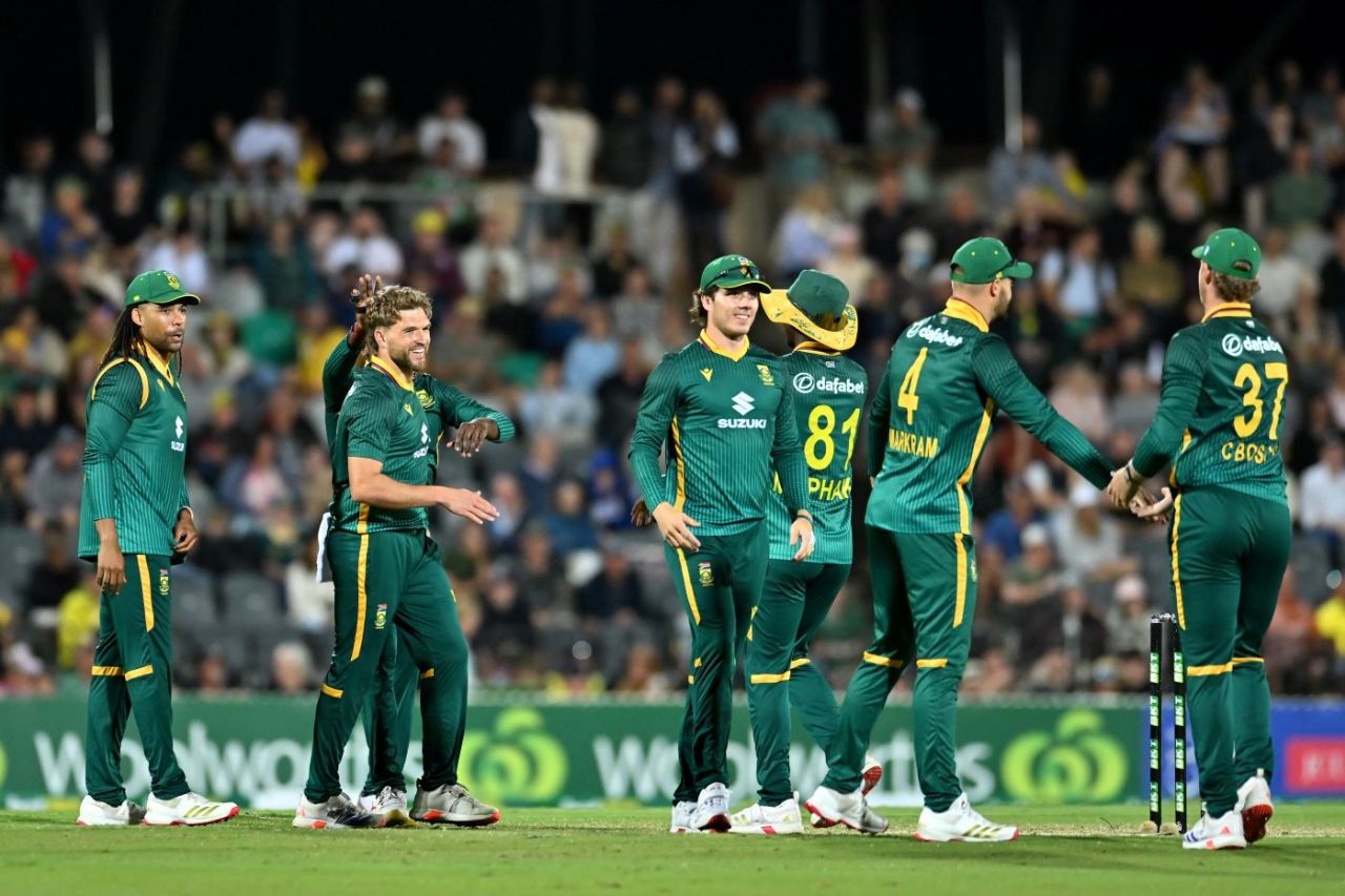Wiann Mulder celebrates a wicket, Australia vs South Africa, 2nd ODI, Mackay, August 22, 2025