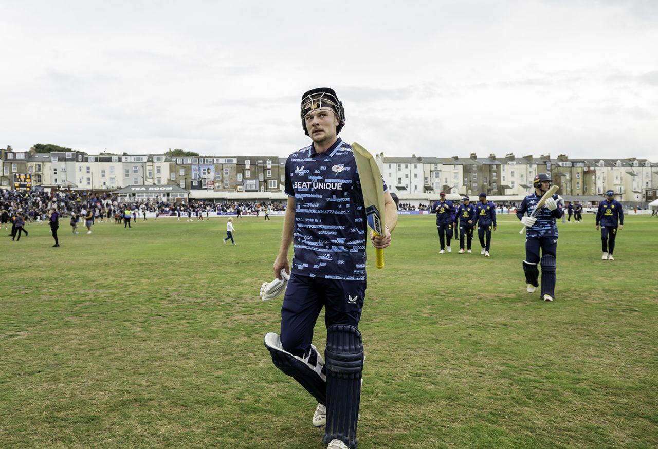Fin Bean takes the acclaim of the Yorkshire faithful having left the field with 102 not out off 57 balls to his name, Yorkshire vs Durham, Scarborough, Metro Bank One-Day Cup, August 22, 2025