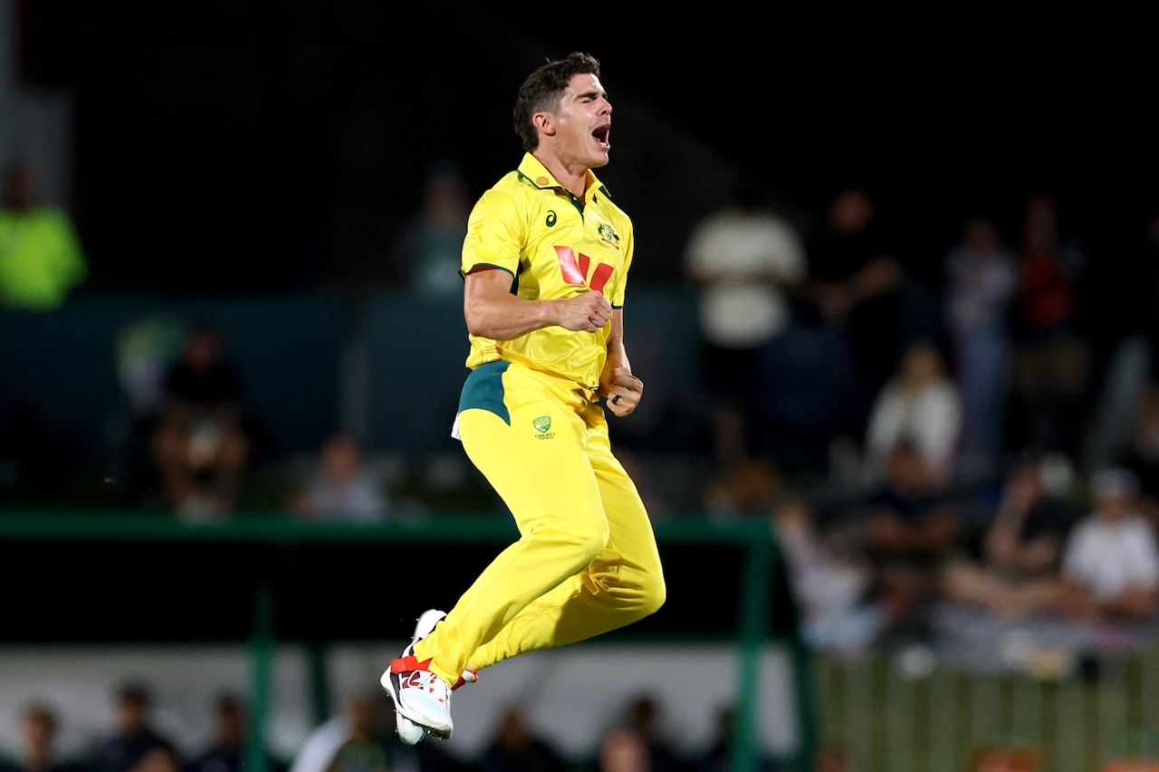Sean Abbott took early wickets, Australia vs South Africa, 3rd ODI, Mackay, August 24, 2025