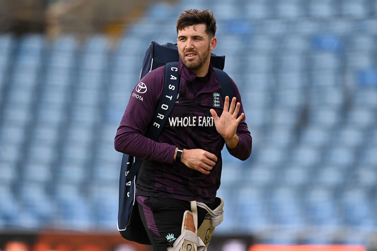Jamie Overton has announced he is stepping back from red-ball cricket, Headingley, September 1, 2025